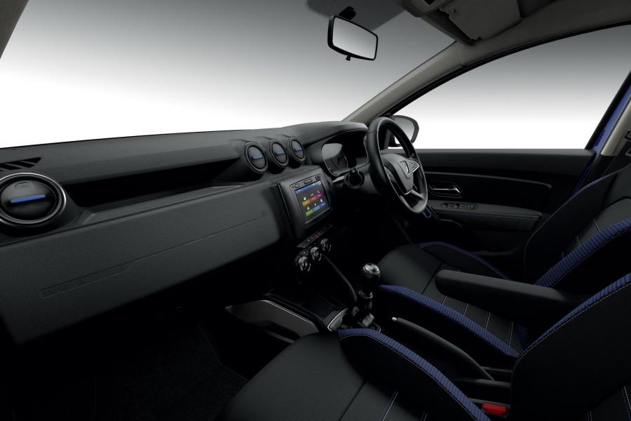 Торпедо Dacia Duster SE Twenty Special Edition 2020 года  (фото 5 из 5)